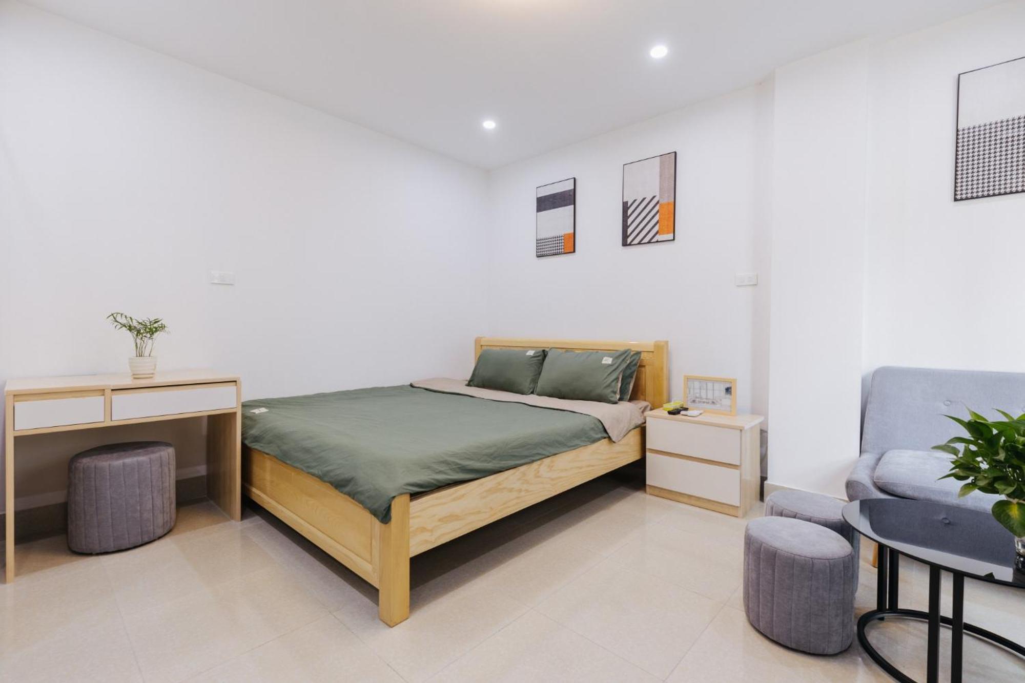 9 Light Apartment