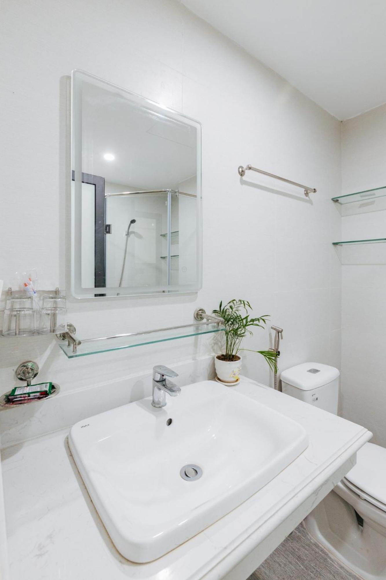 9 Light Apartment Hanoi