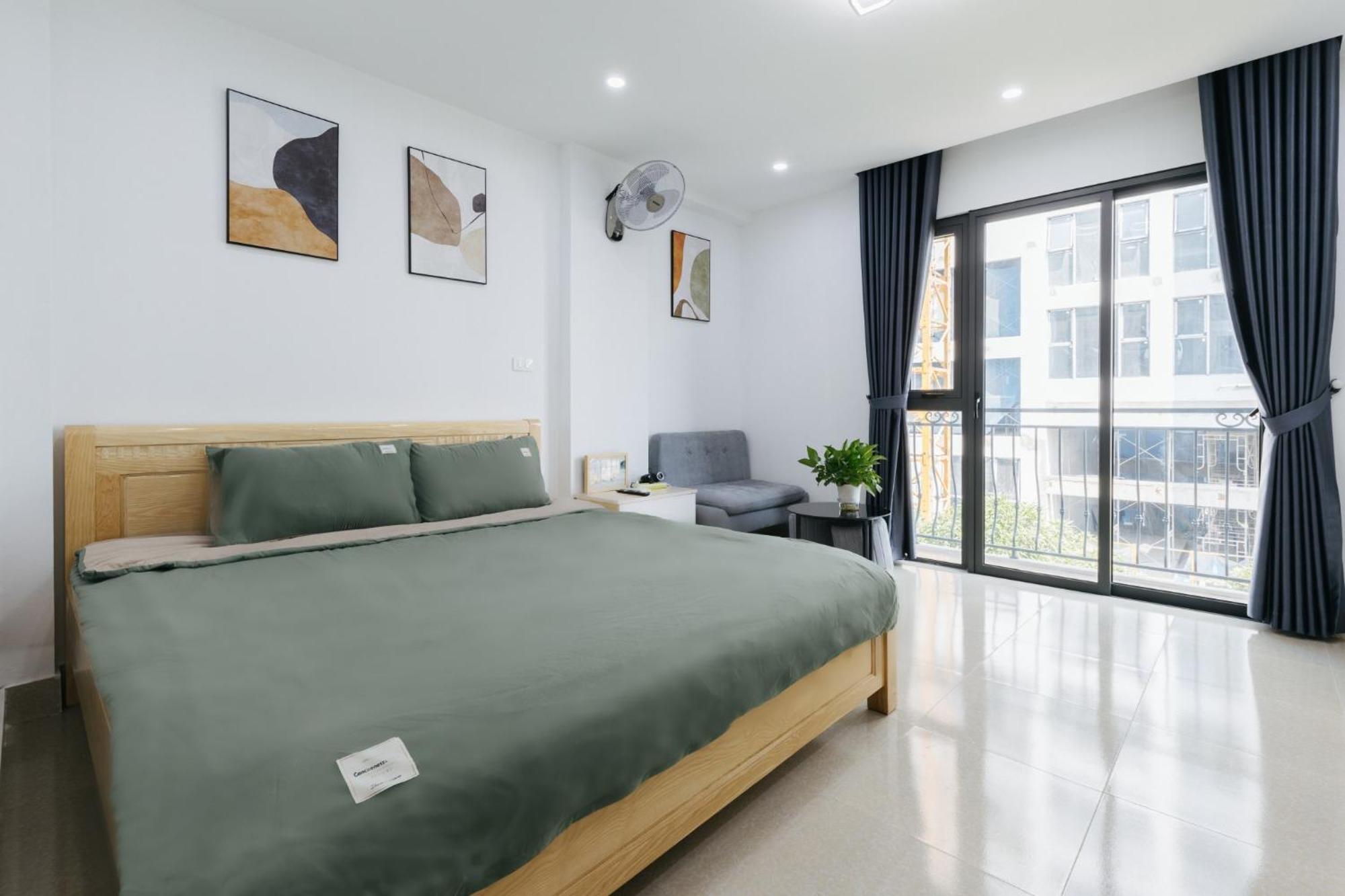 9 Light Apartment
